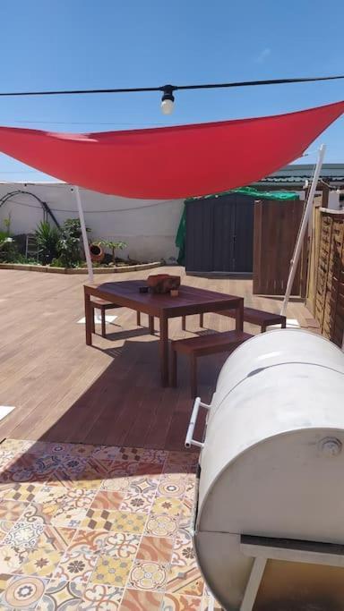 Beautiful Chalet With Wifi And Free Parking アロナ エクステリア 写真